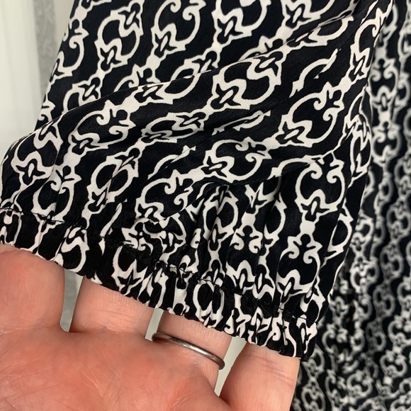 Dana Buchman 3/4 Sleeve Relaxed Blouse - Picture 4 of 8